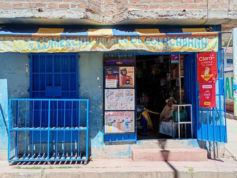 Comercial Virgen de Copacabana